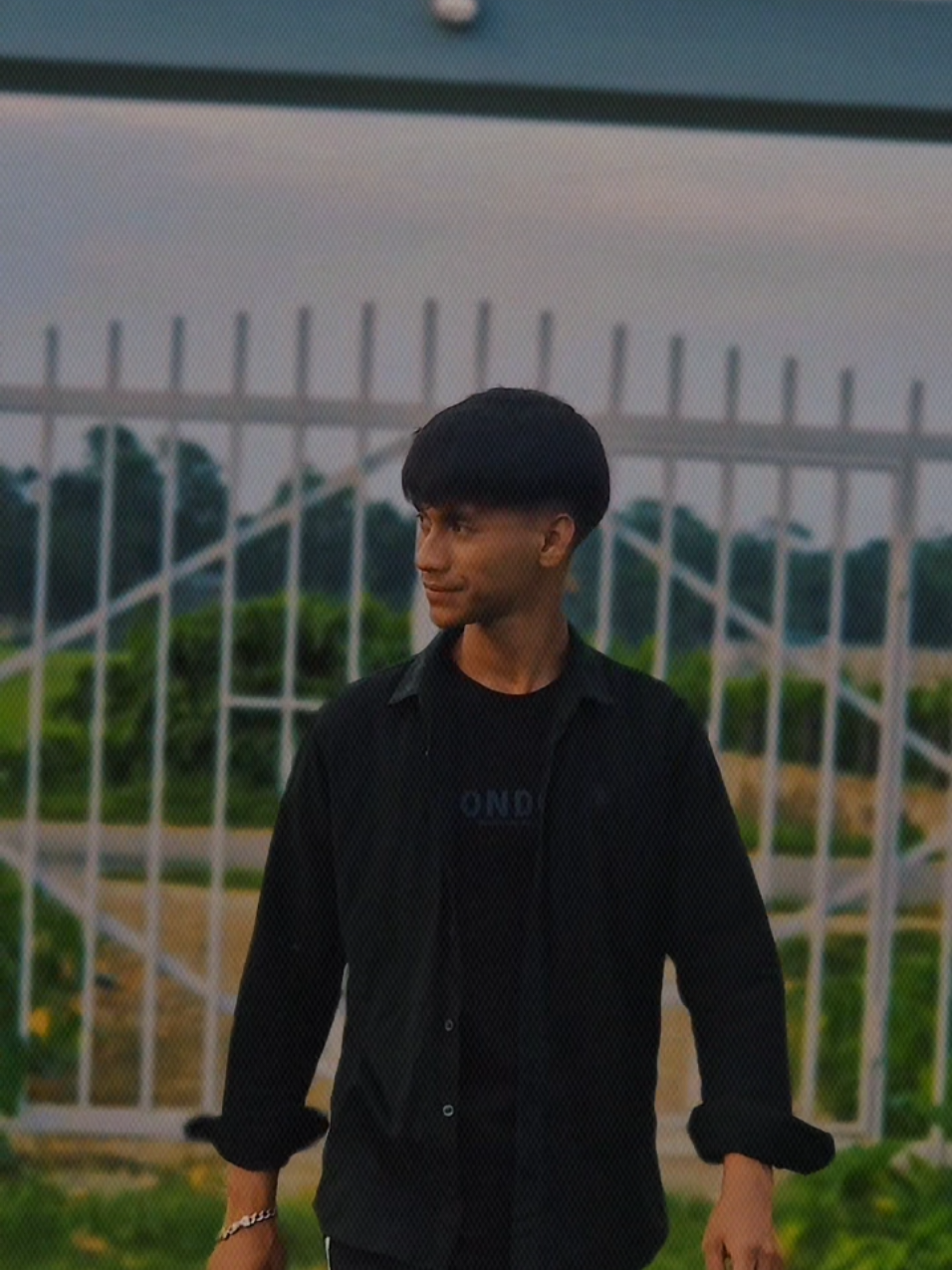 @Nazrul🖤✨