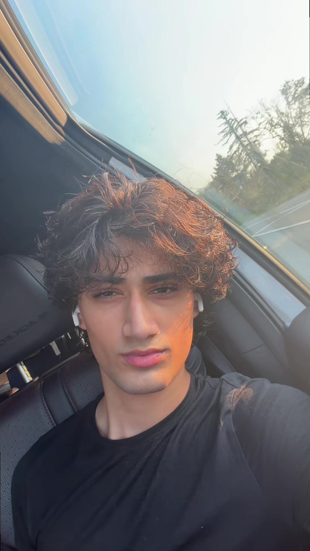 @Rayhan 🇦🇫