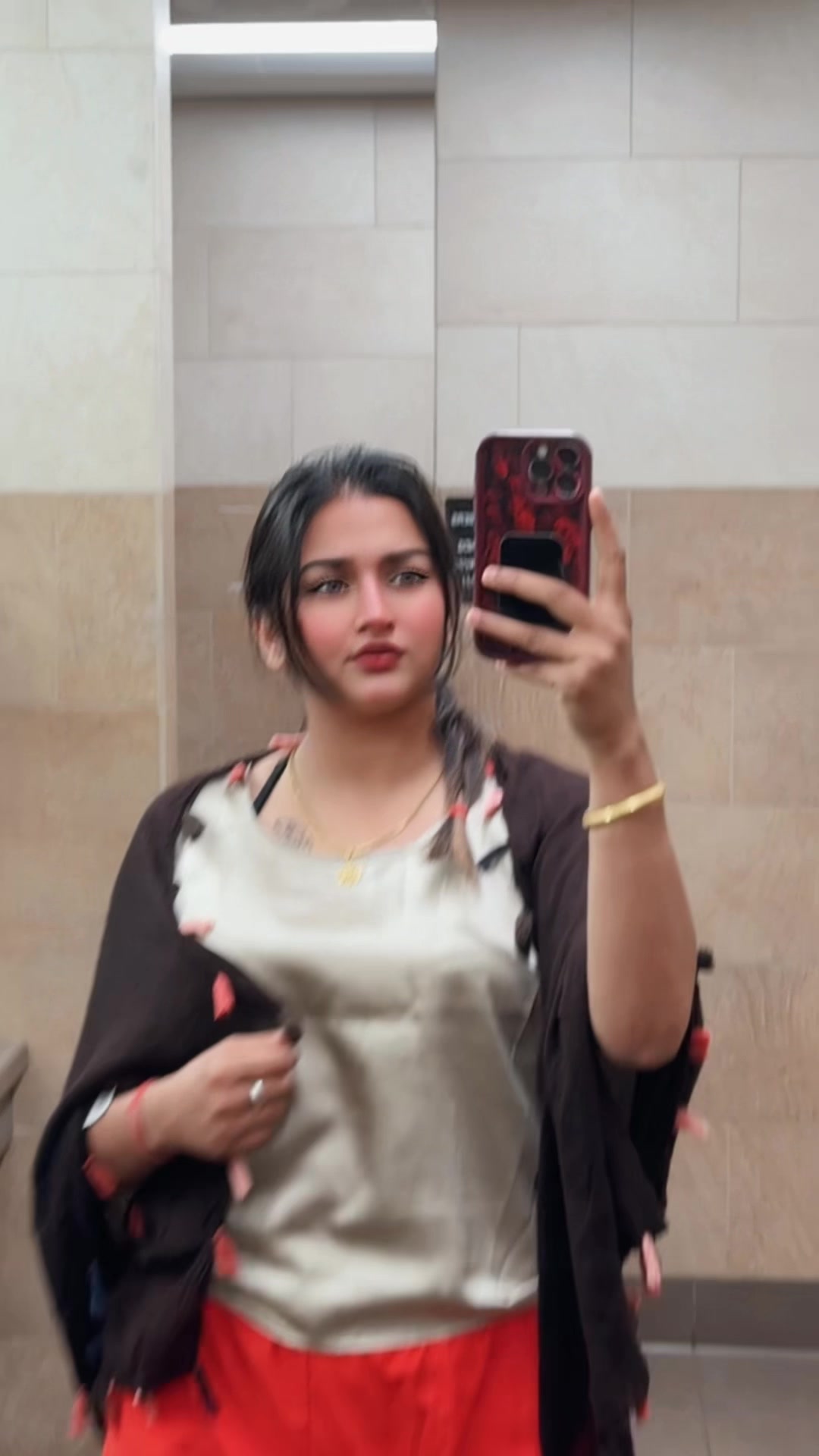 @Officialjeeti