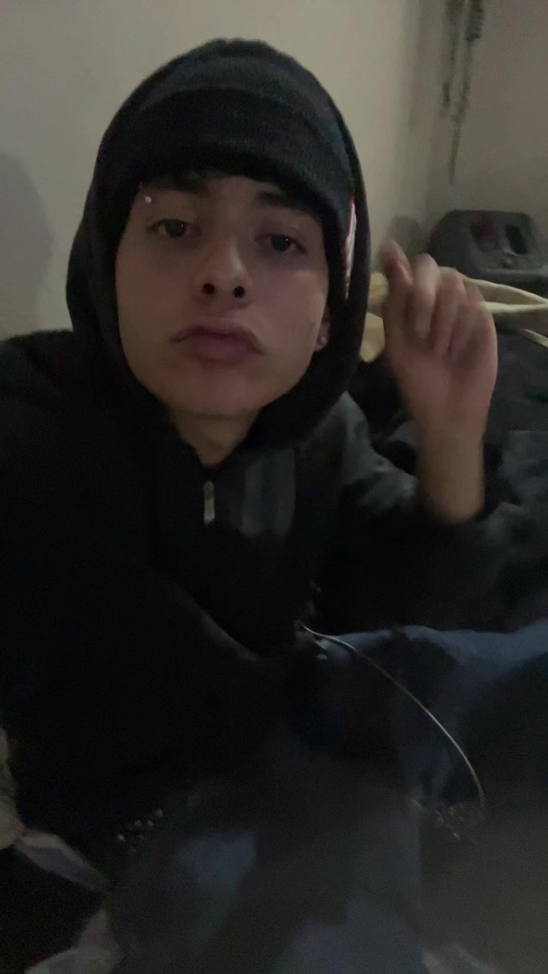 @Alezz_jxx