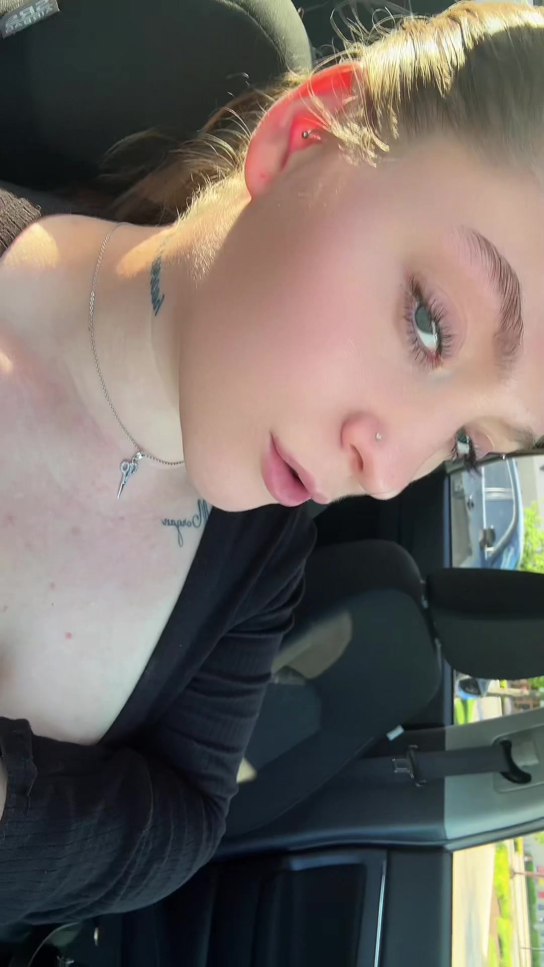 @0liviaa_