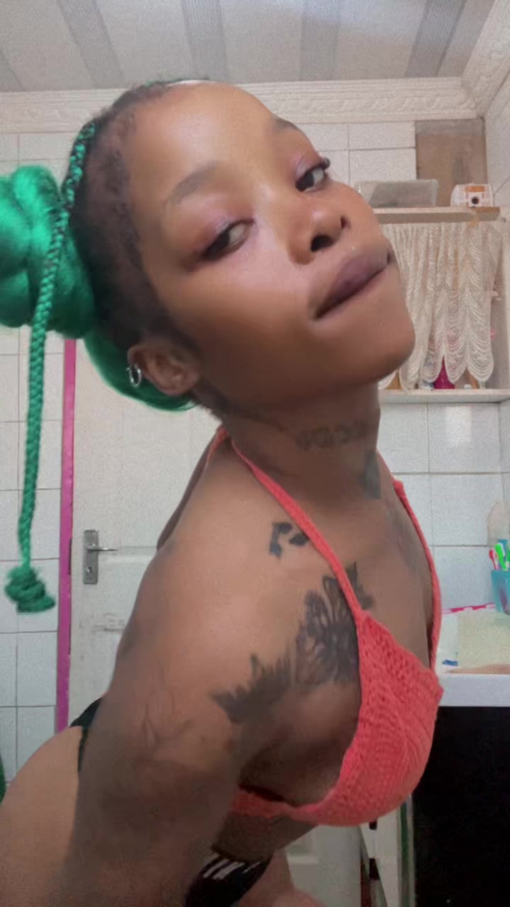 @🌻Boikyslimthickbee🐝