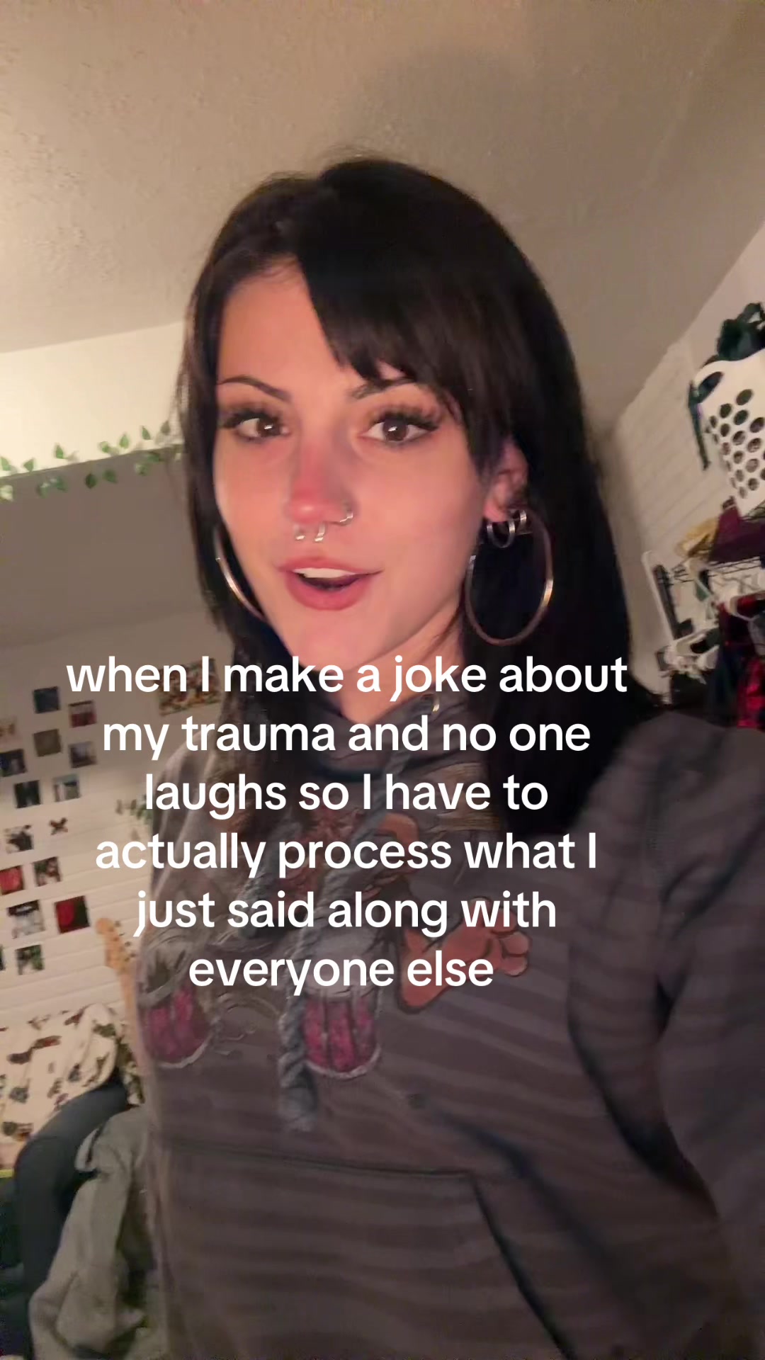 @mo