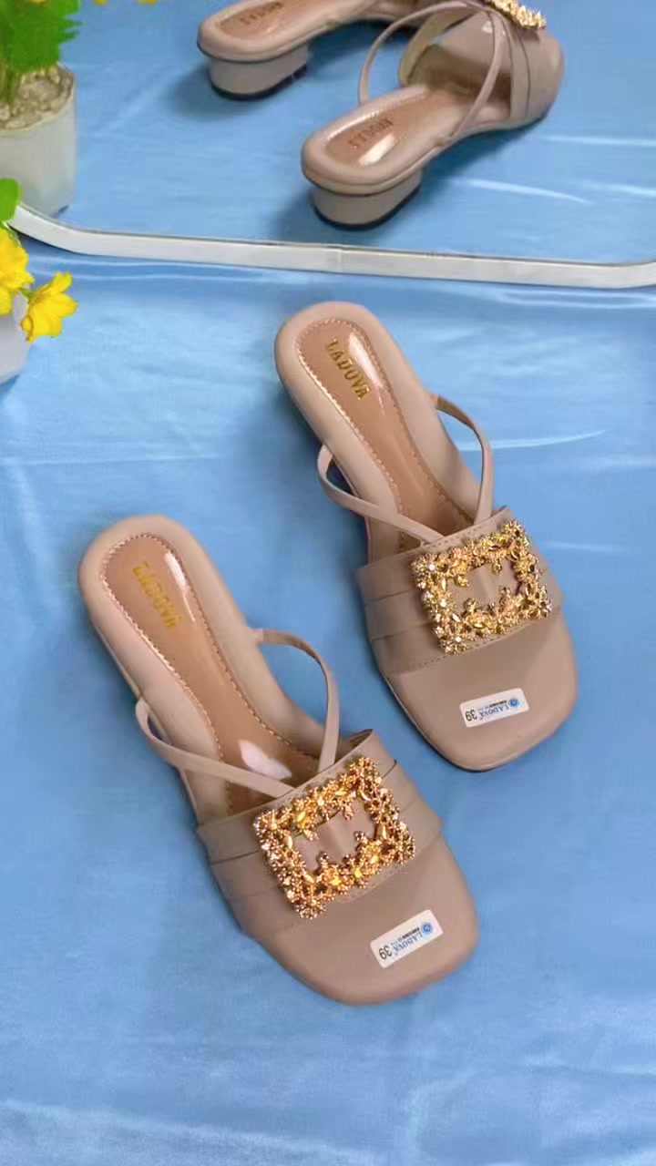 @Ladova 614 Store
