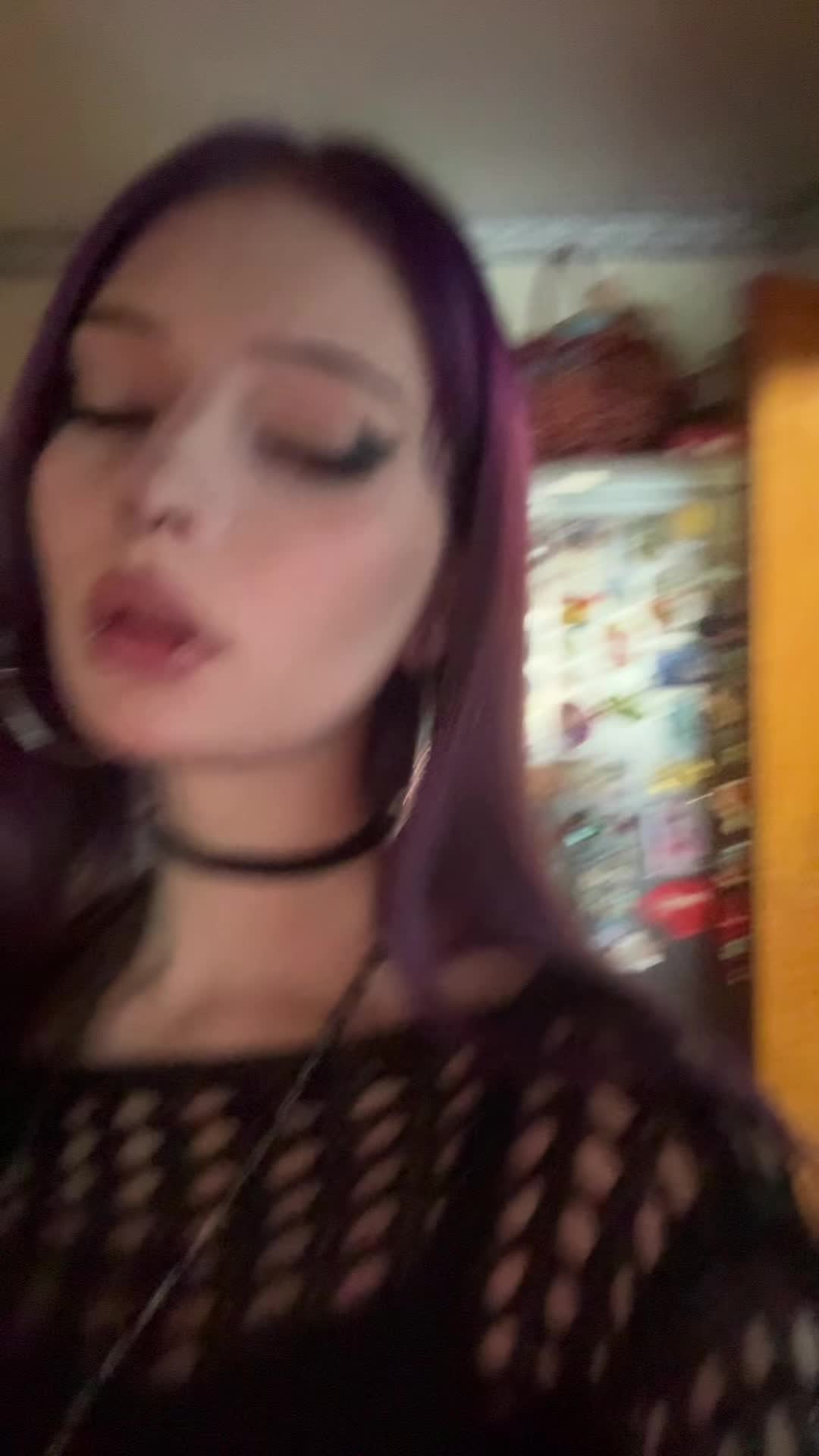 @R4