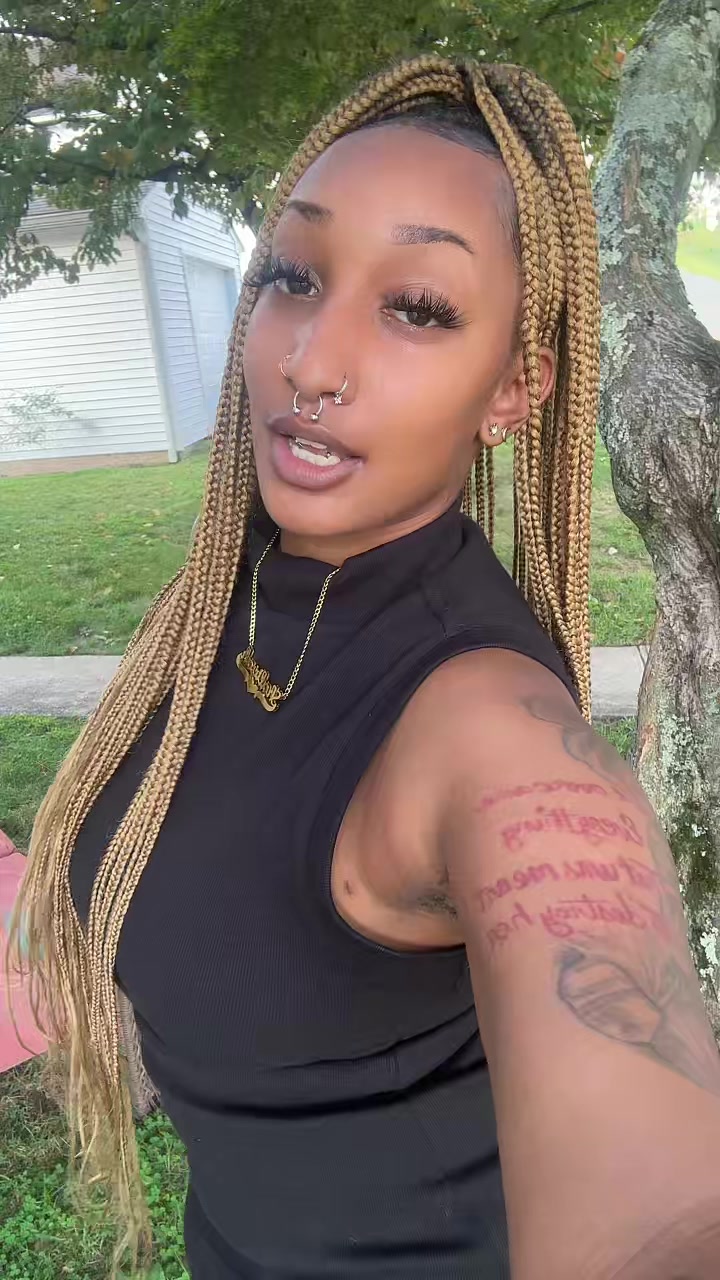 @Liyahhhgotfans22