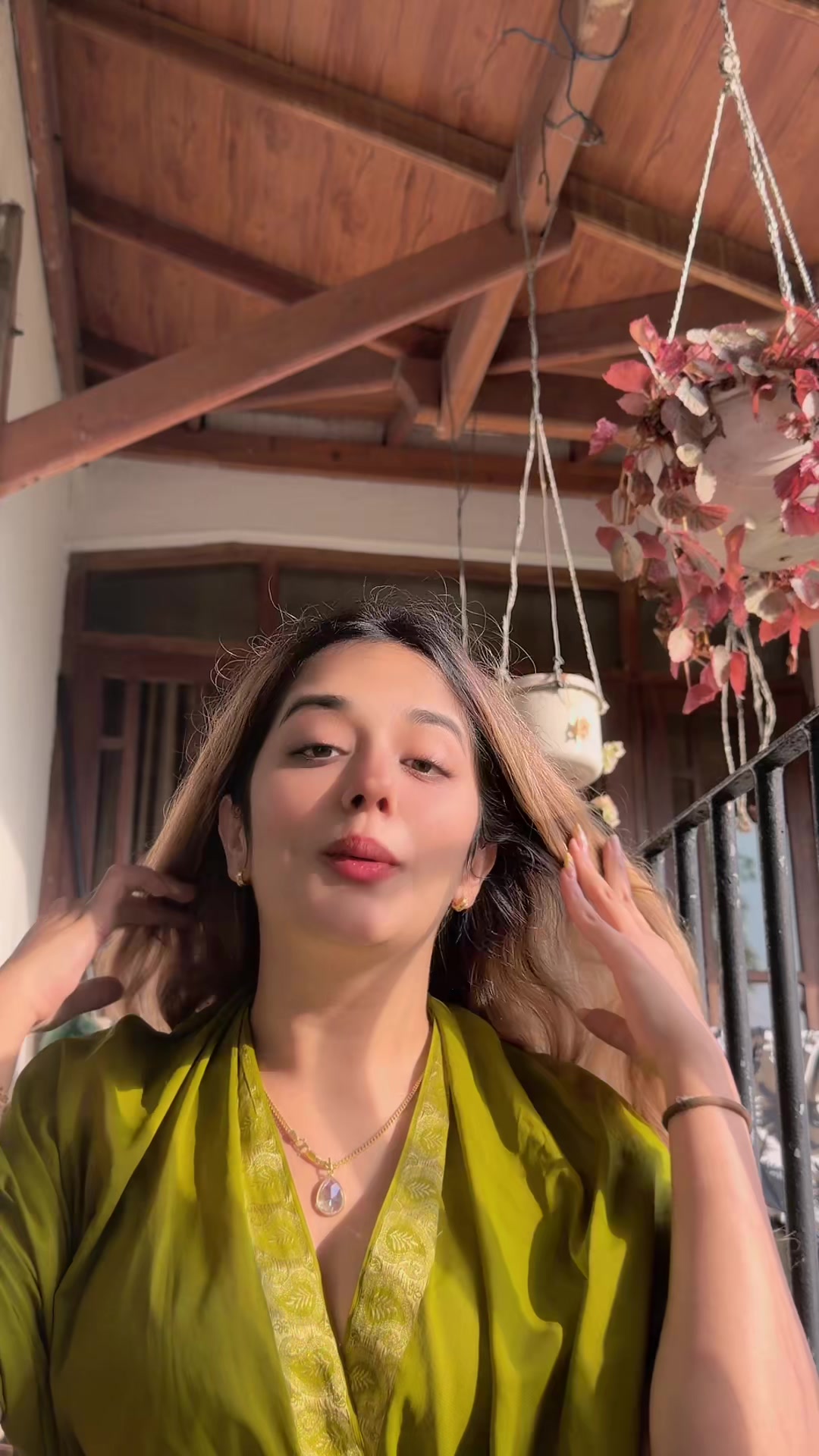 @davina