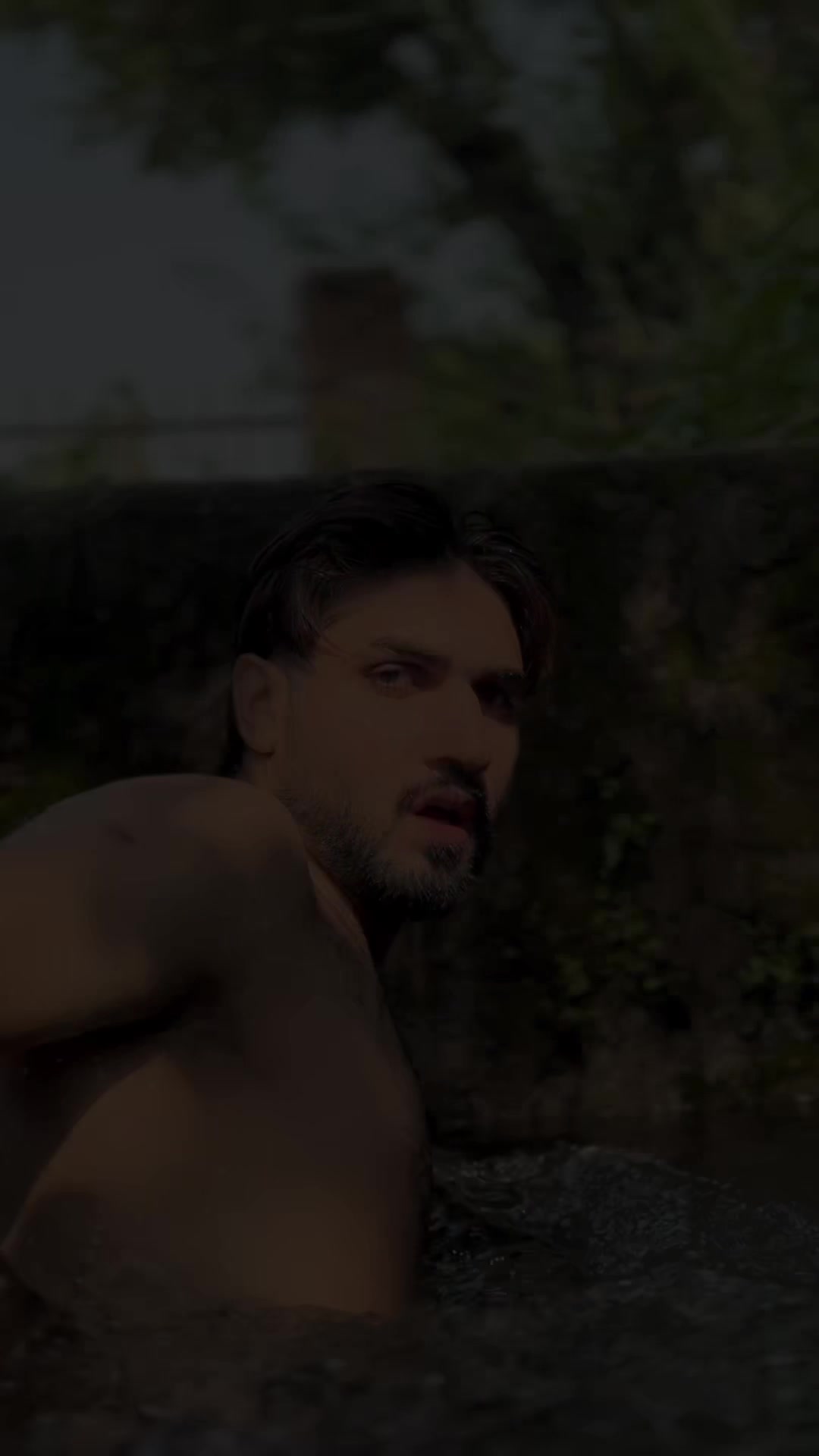 @KHAN🇵🇰