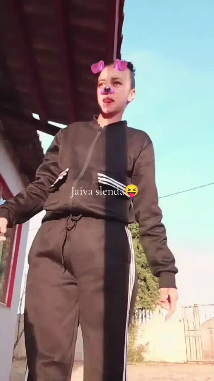 @KiraGirl 👅.