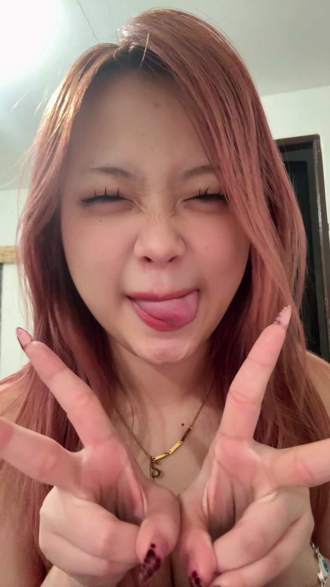 @Sofhia