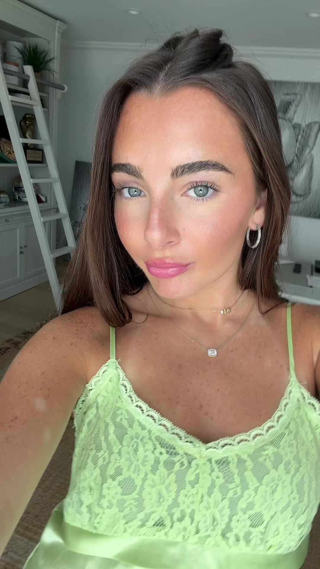 @ellaaaa