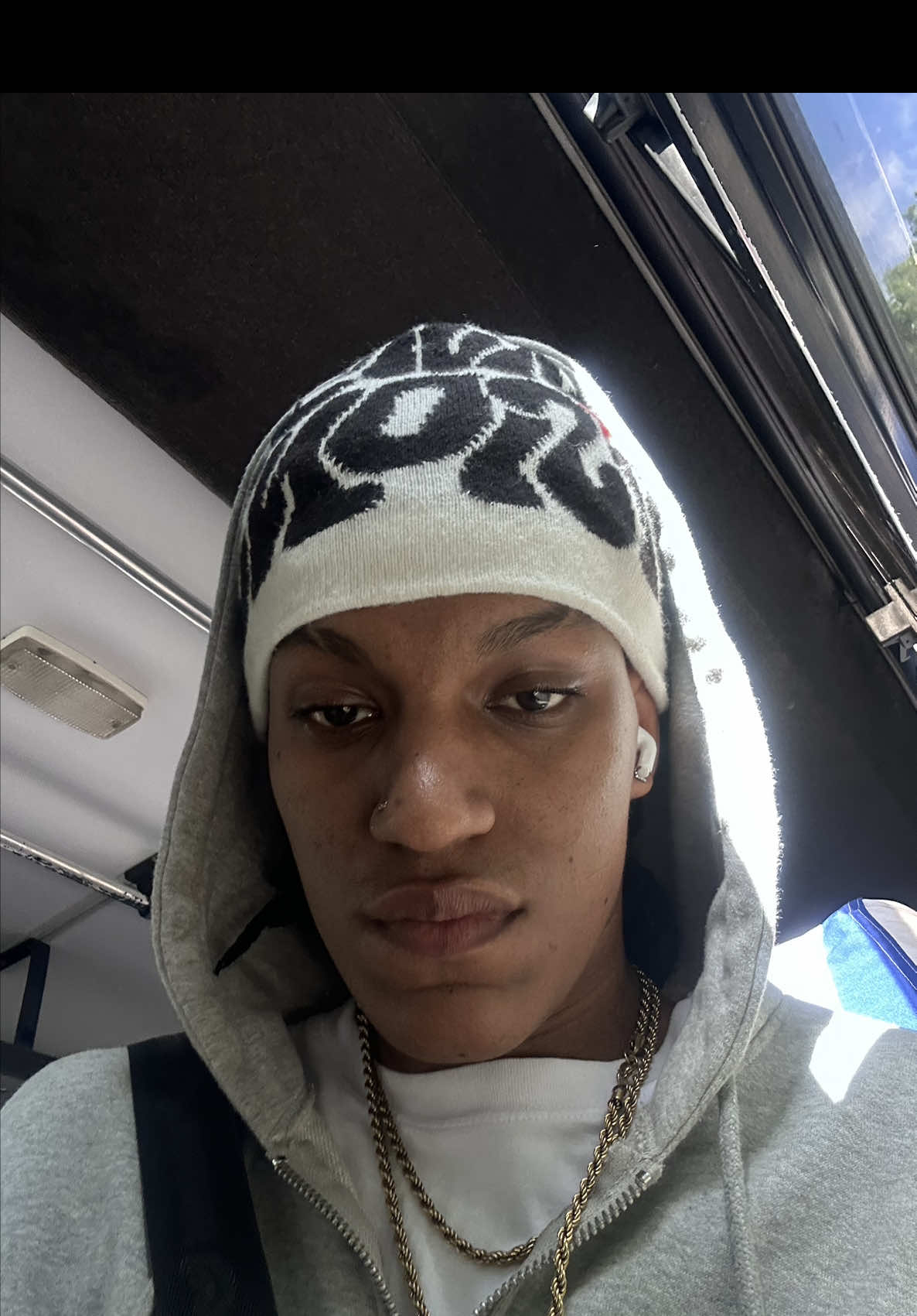 @Bronxx
