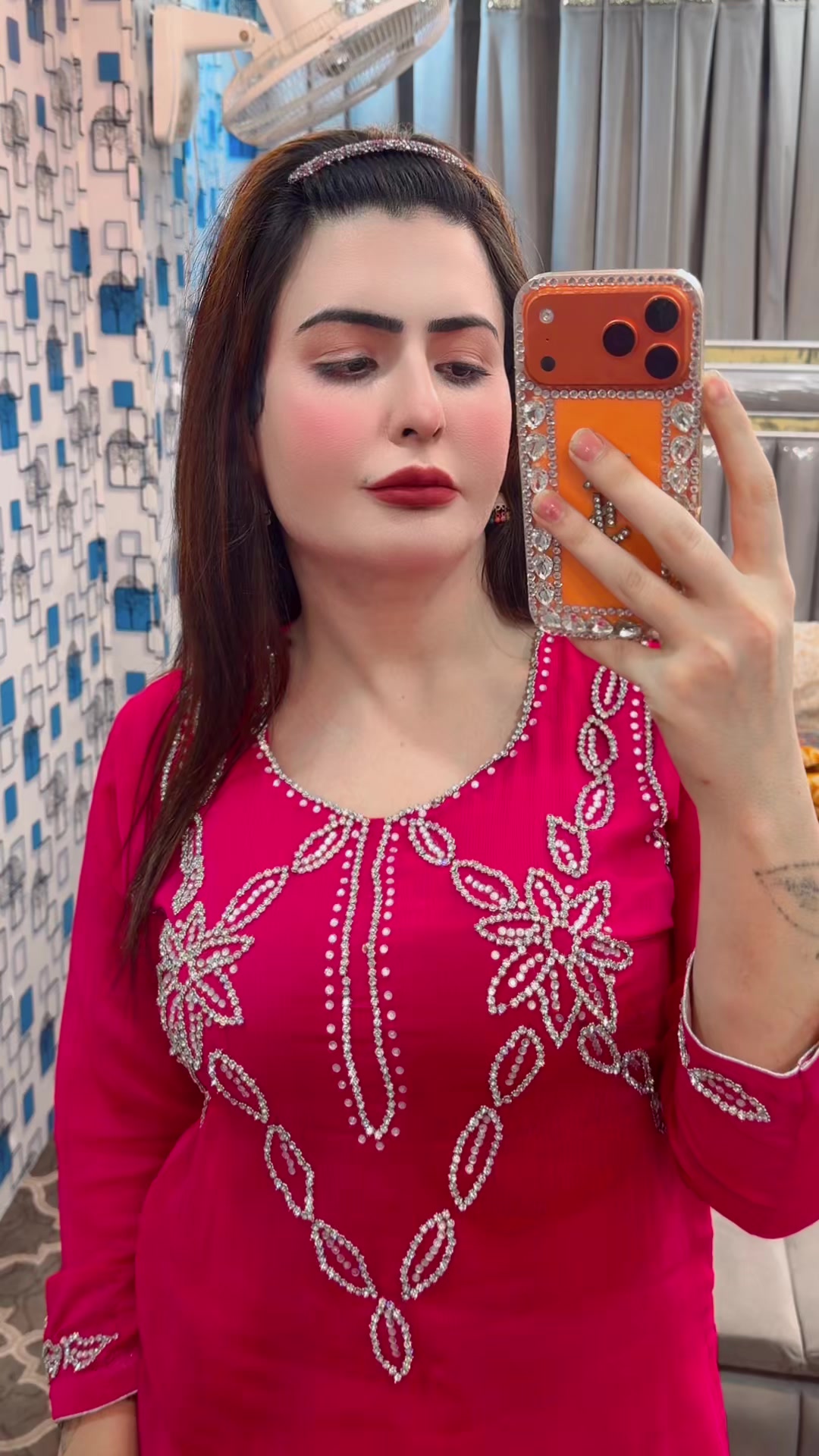 @Riya Khan34