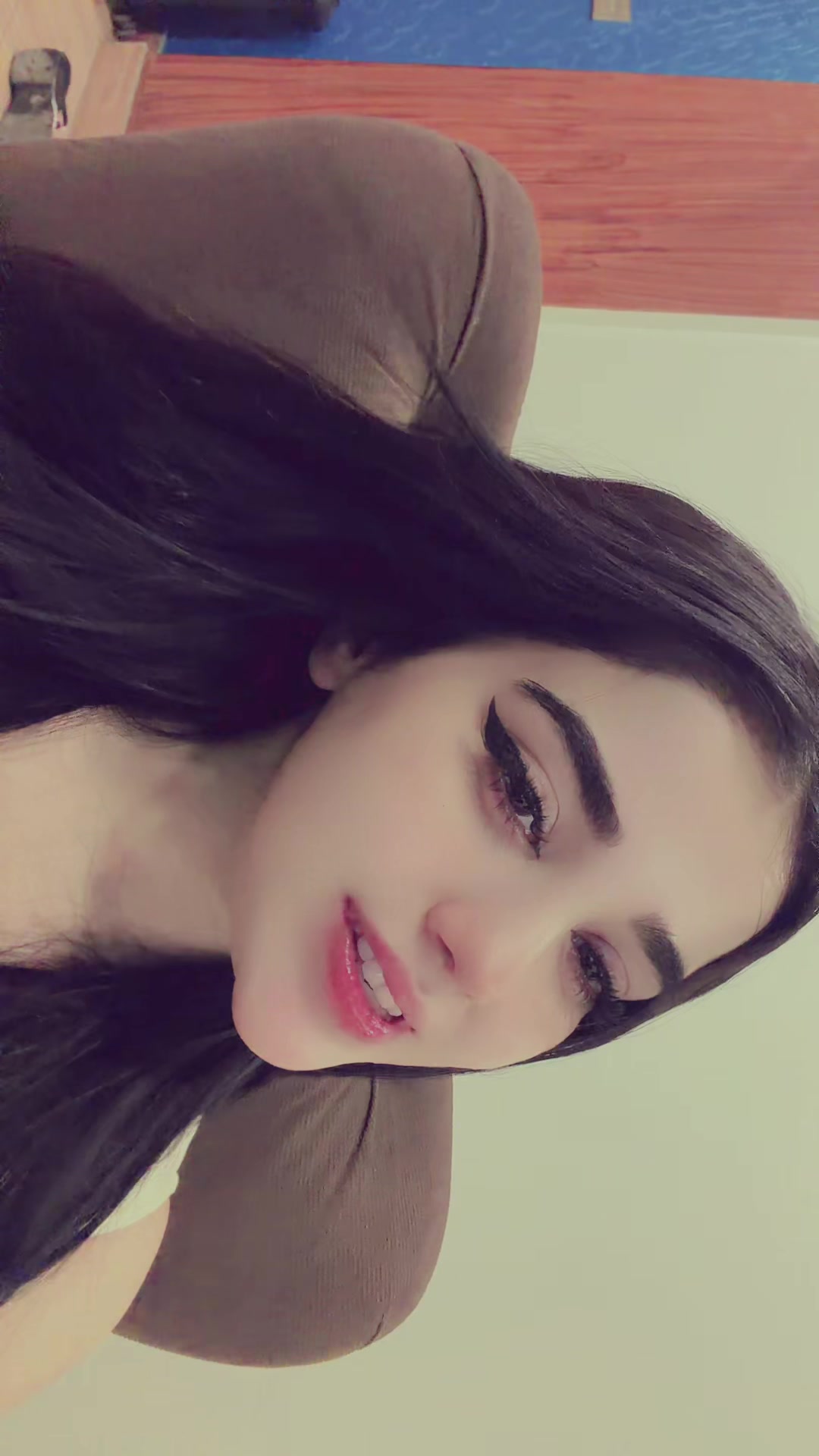 @nainaakbar8