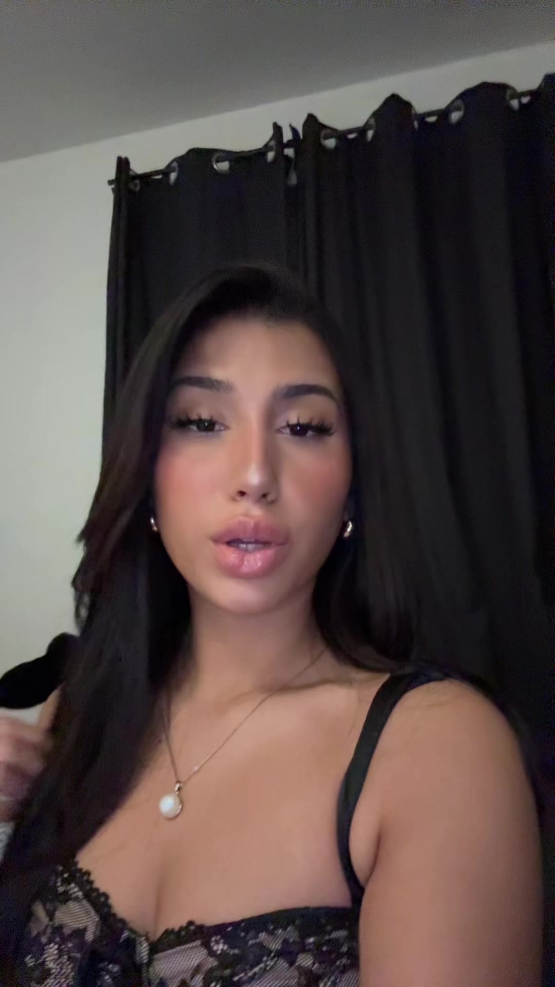 @dunyaa_aa