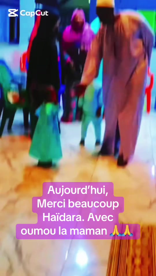 @Ayouba communication