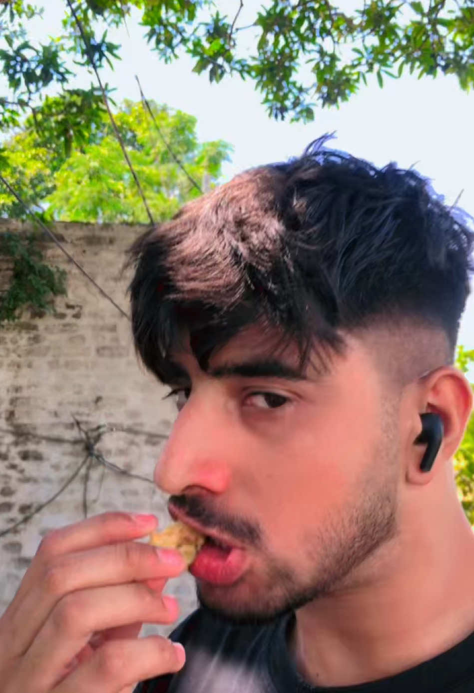 @Hassnain chouhdry ⚜️