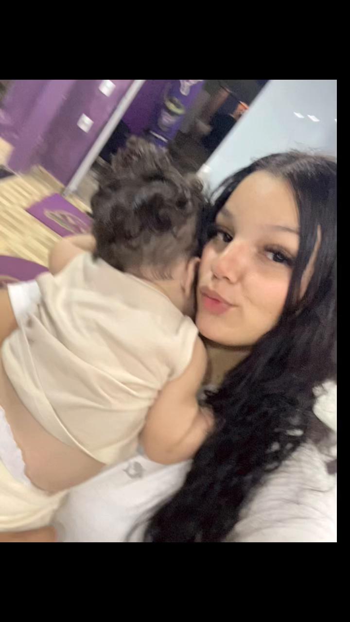 @Larissaxt_01