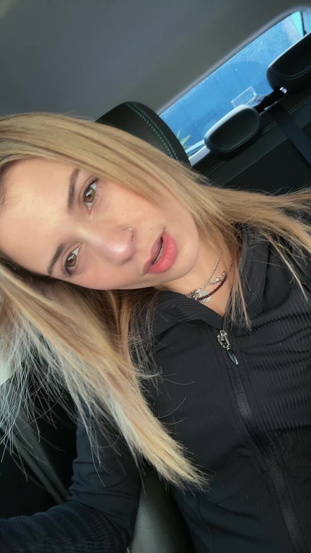 @TATI🔮