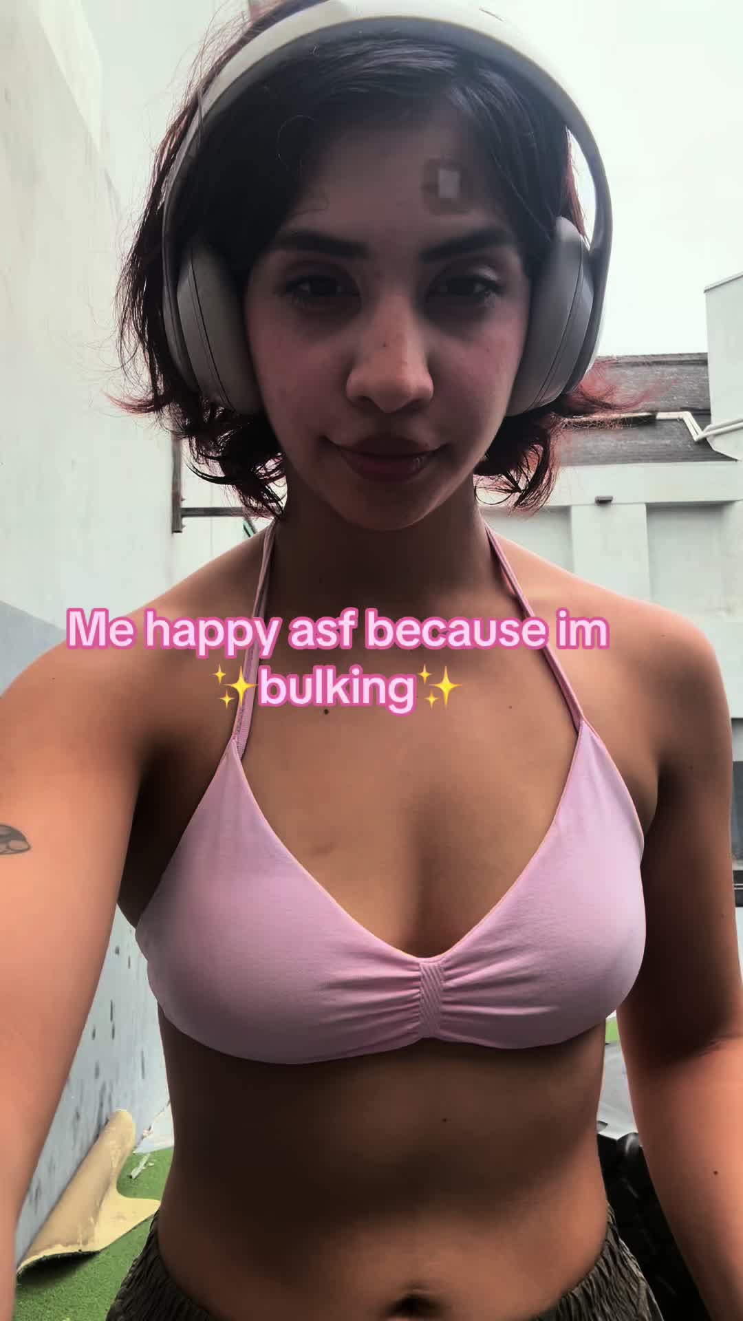 @hotgirlfrida
