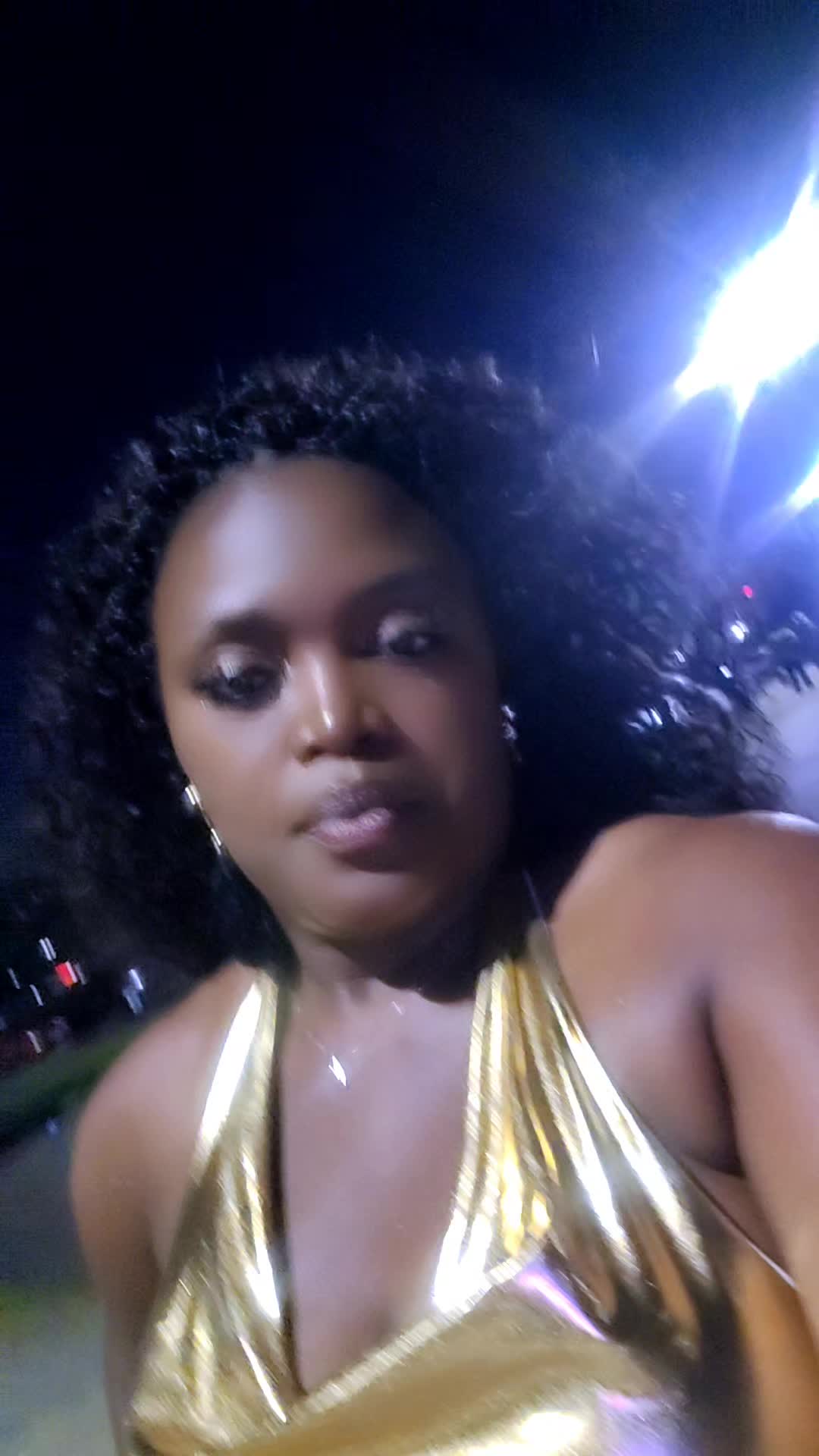 @Tina