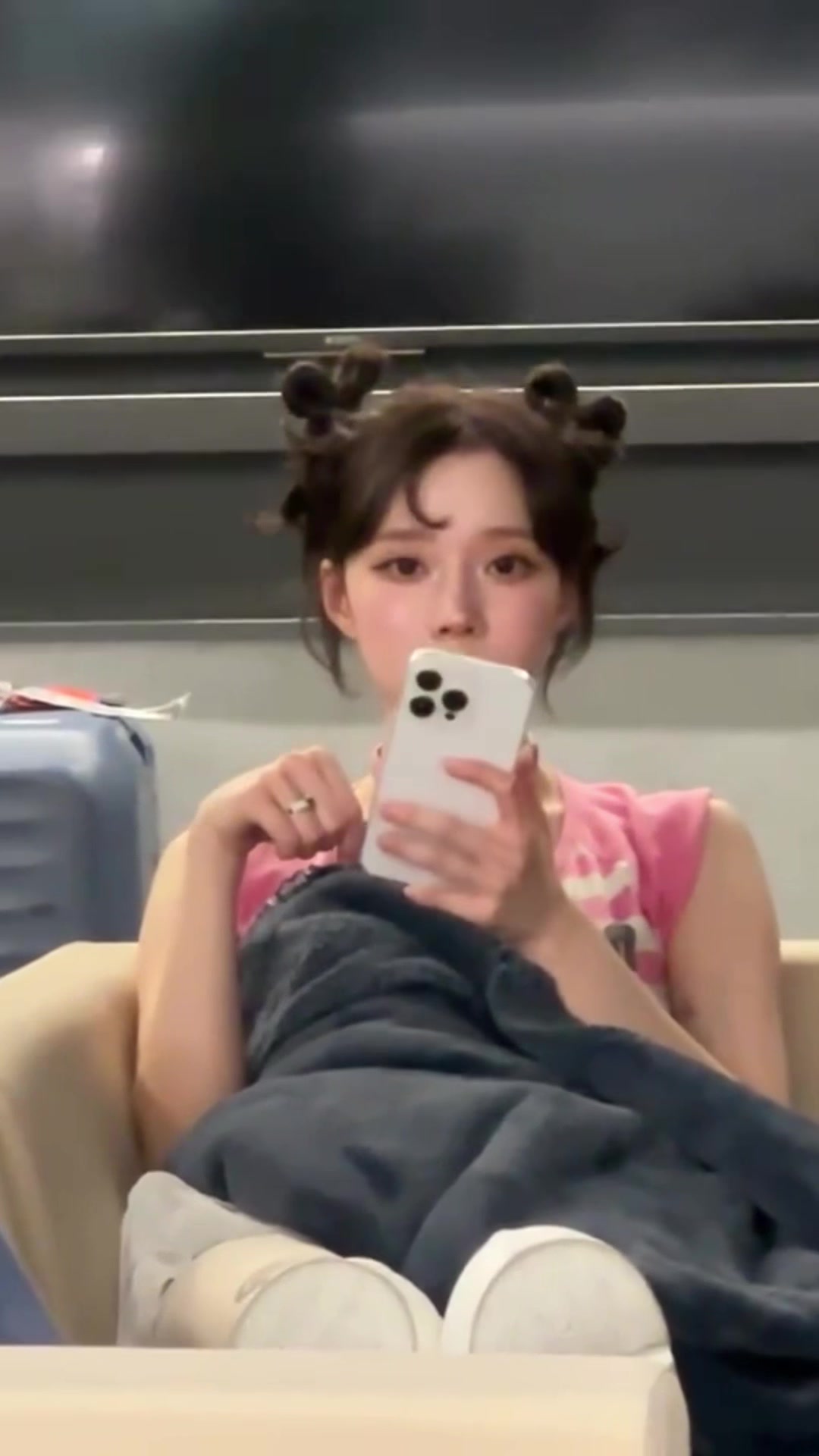 @Memes K-POP - កម្ពុជា🍀