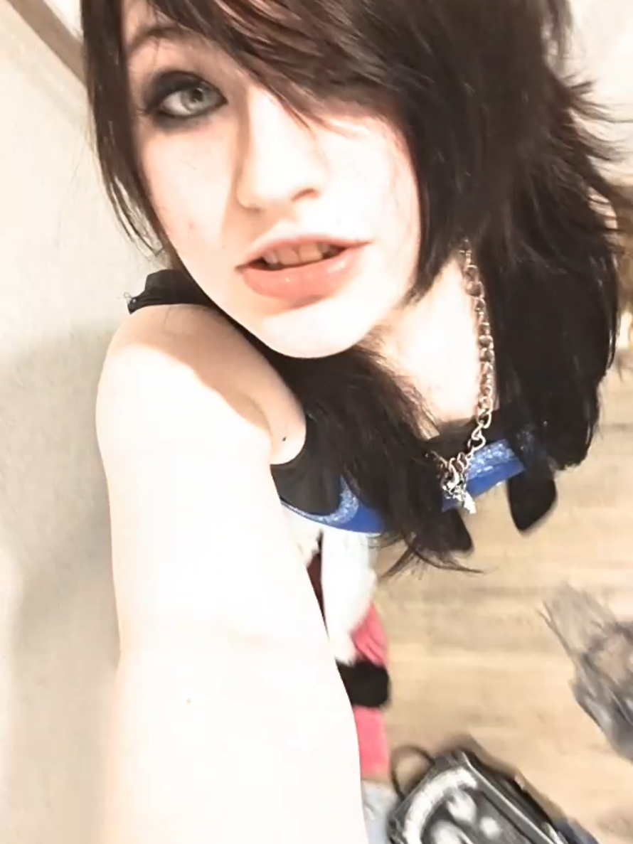 @ZoeyIsDead丰🏴☠️🦴