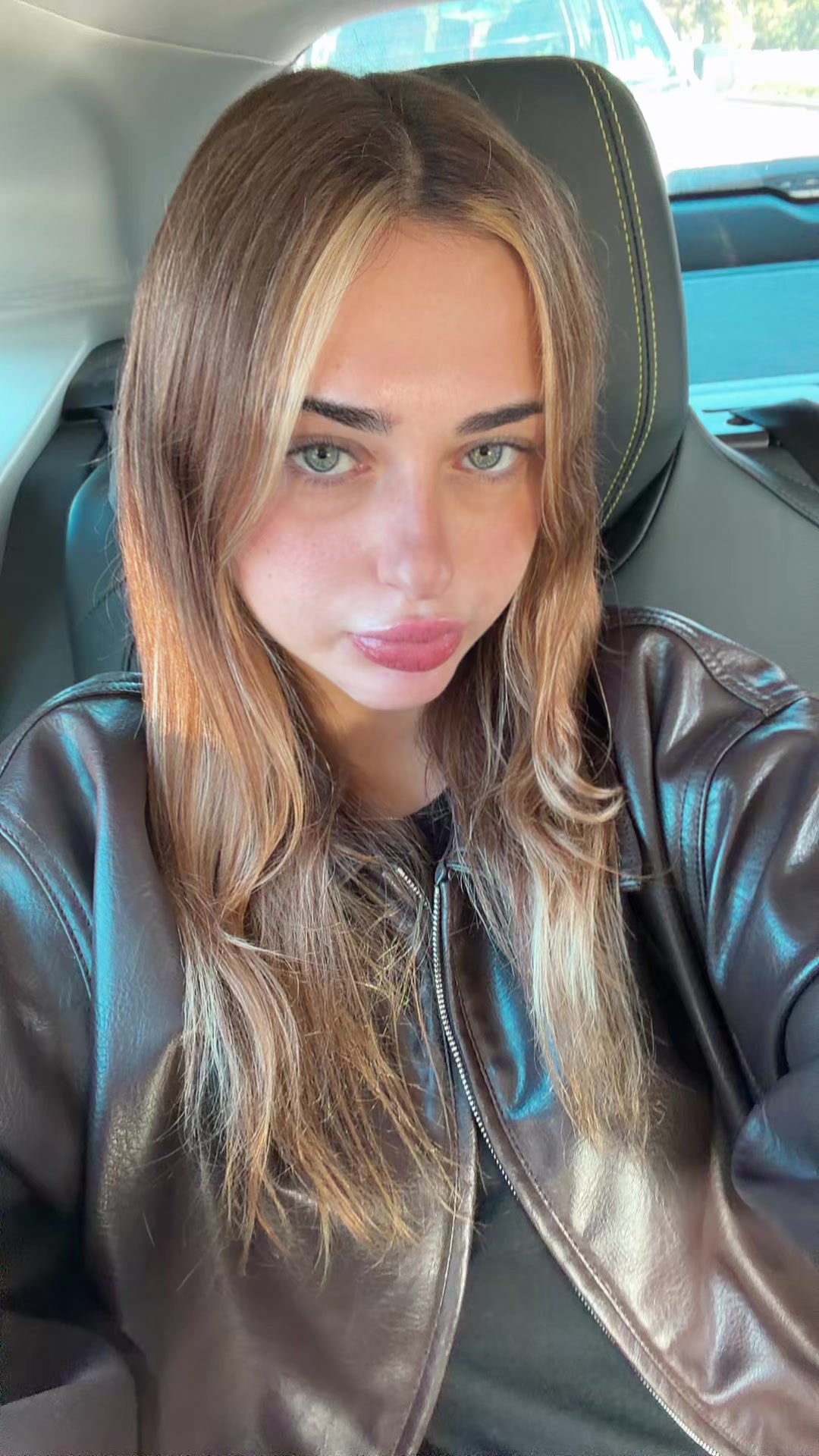 @Mía
