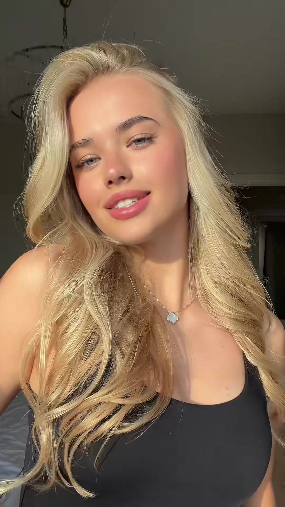 @тгк: Анечка🎀🖤