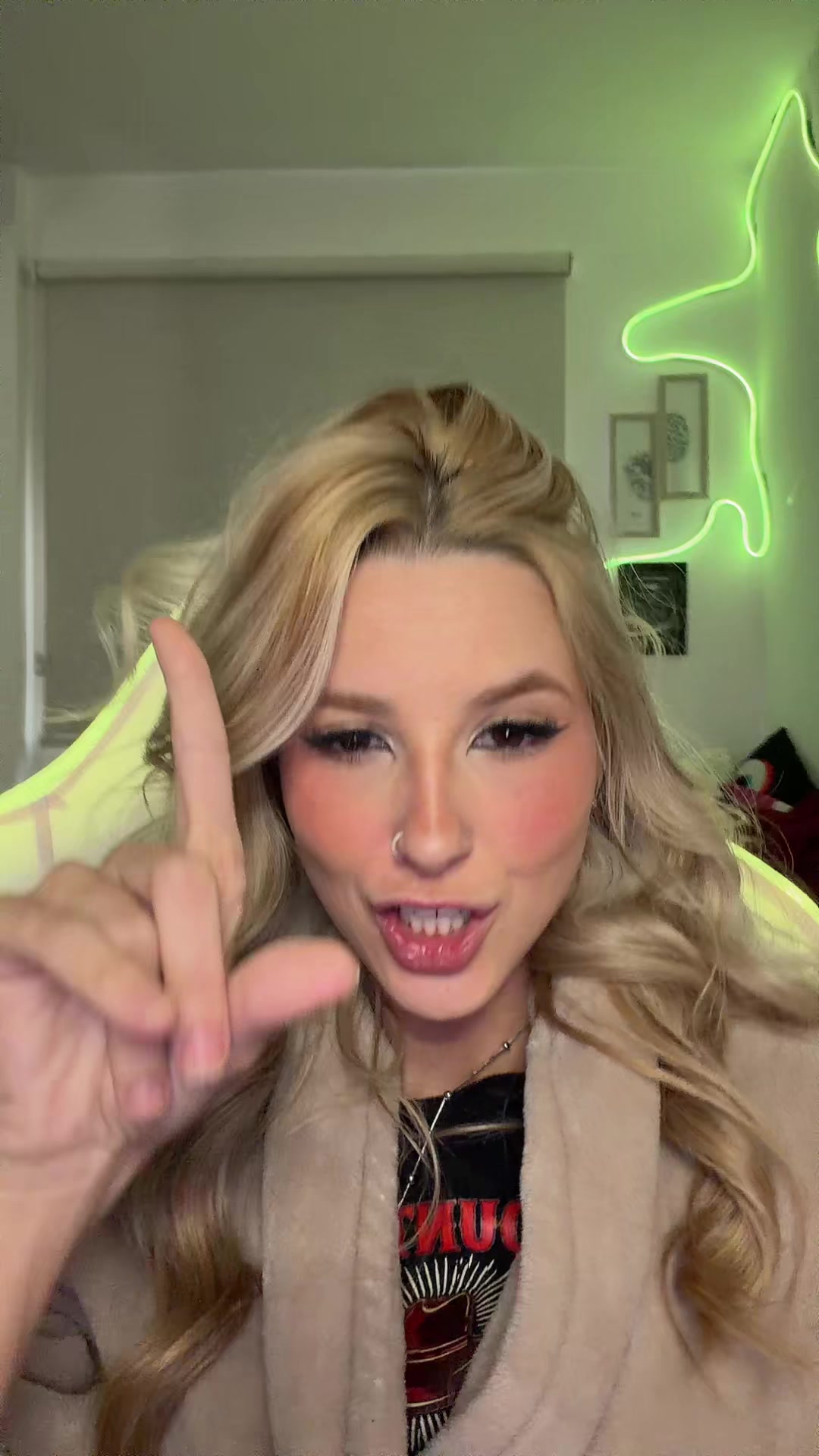 @Bibi