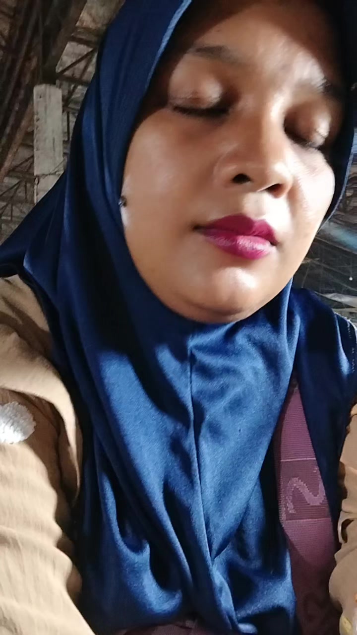 @Desyalif