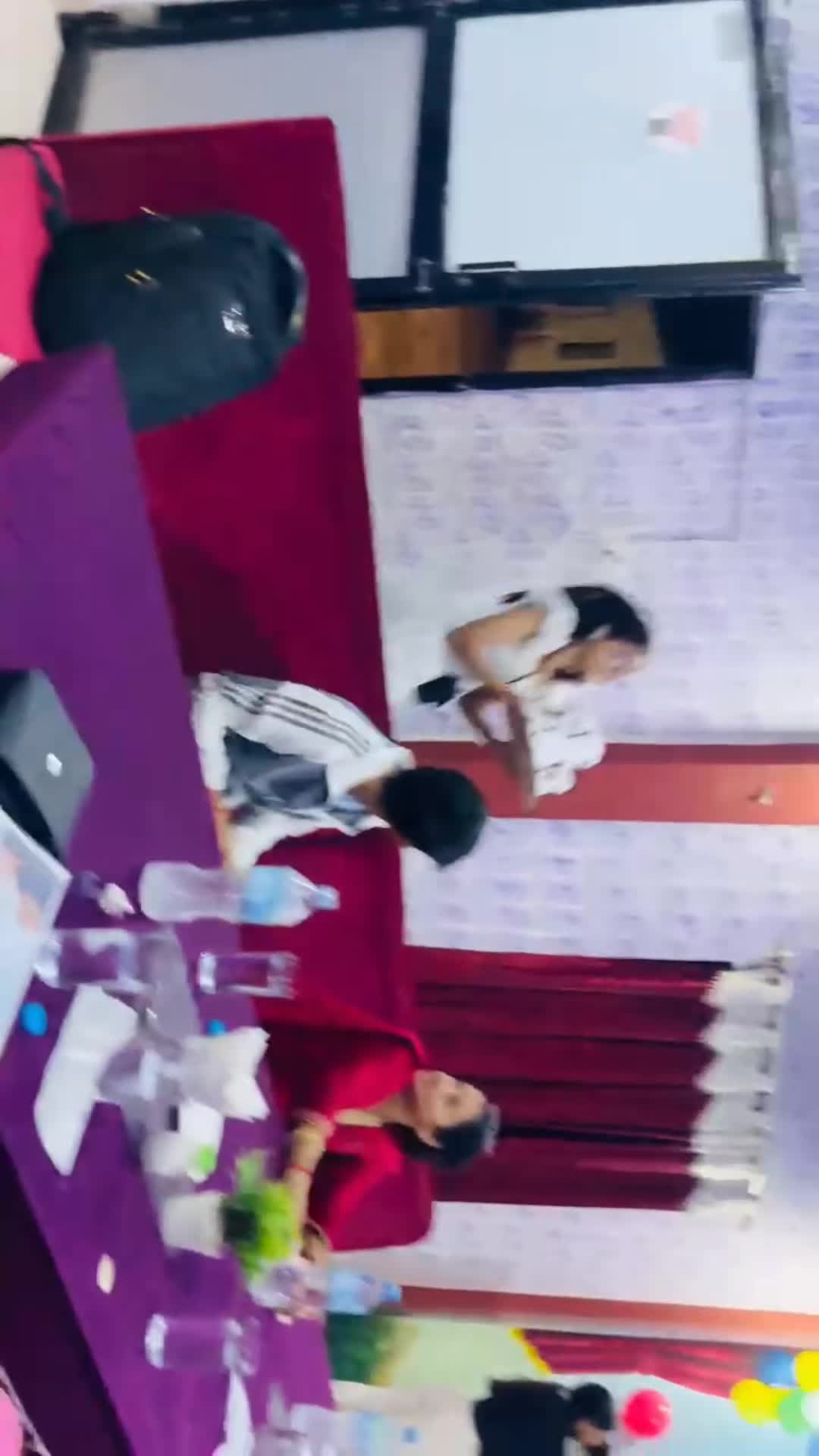 @シ✨