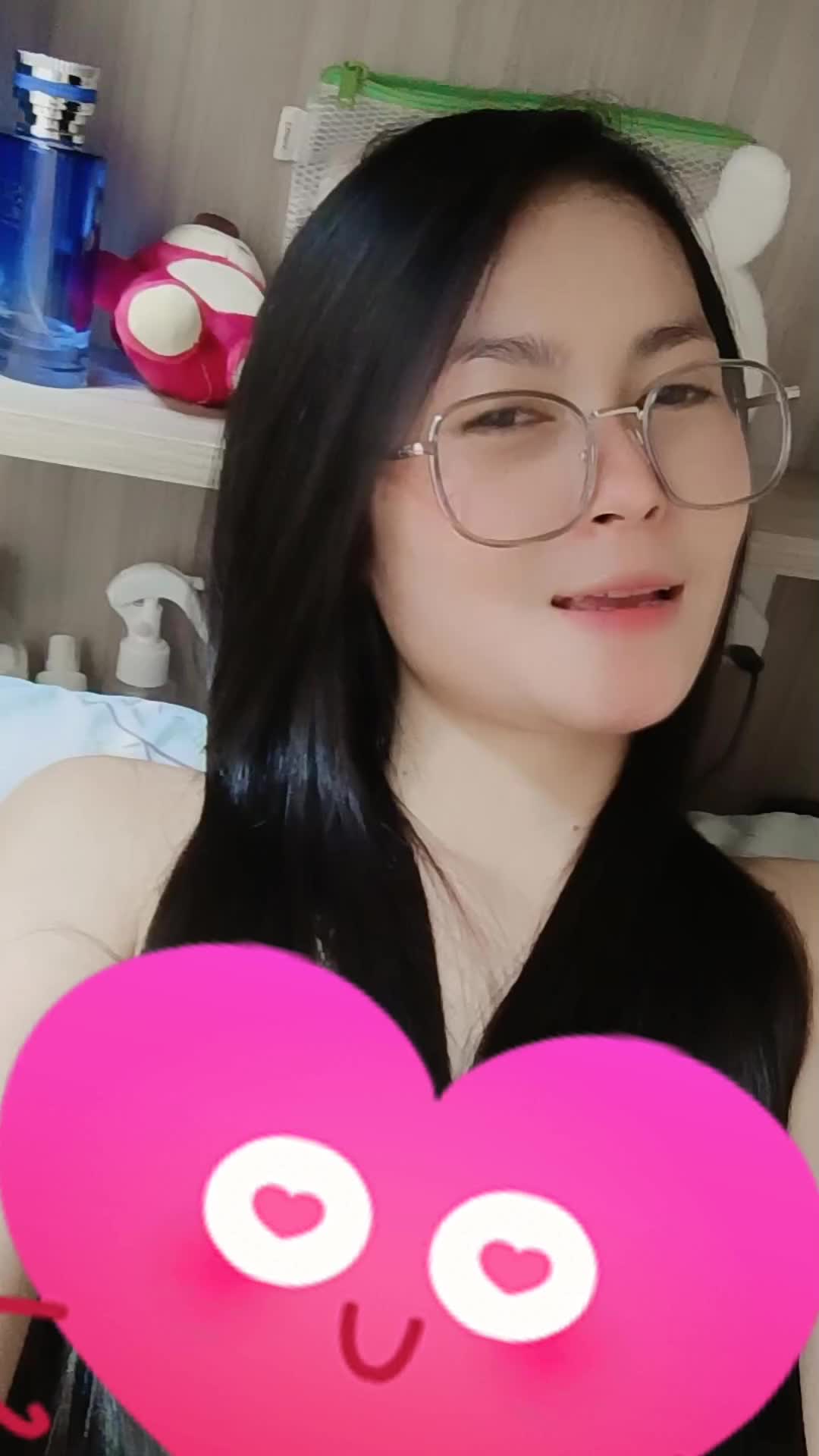 @honey_bee