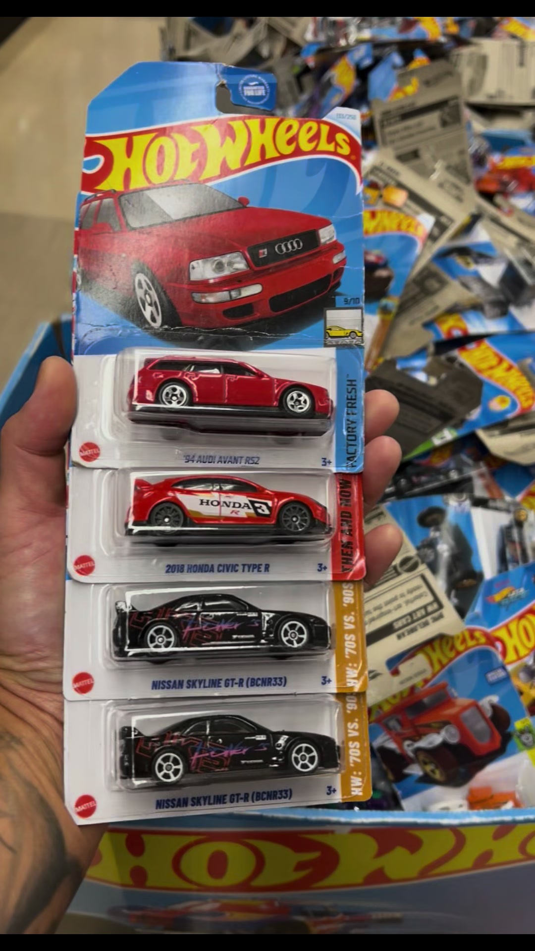 @de_los_sol.collect