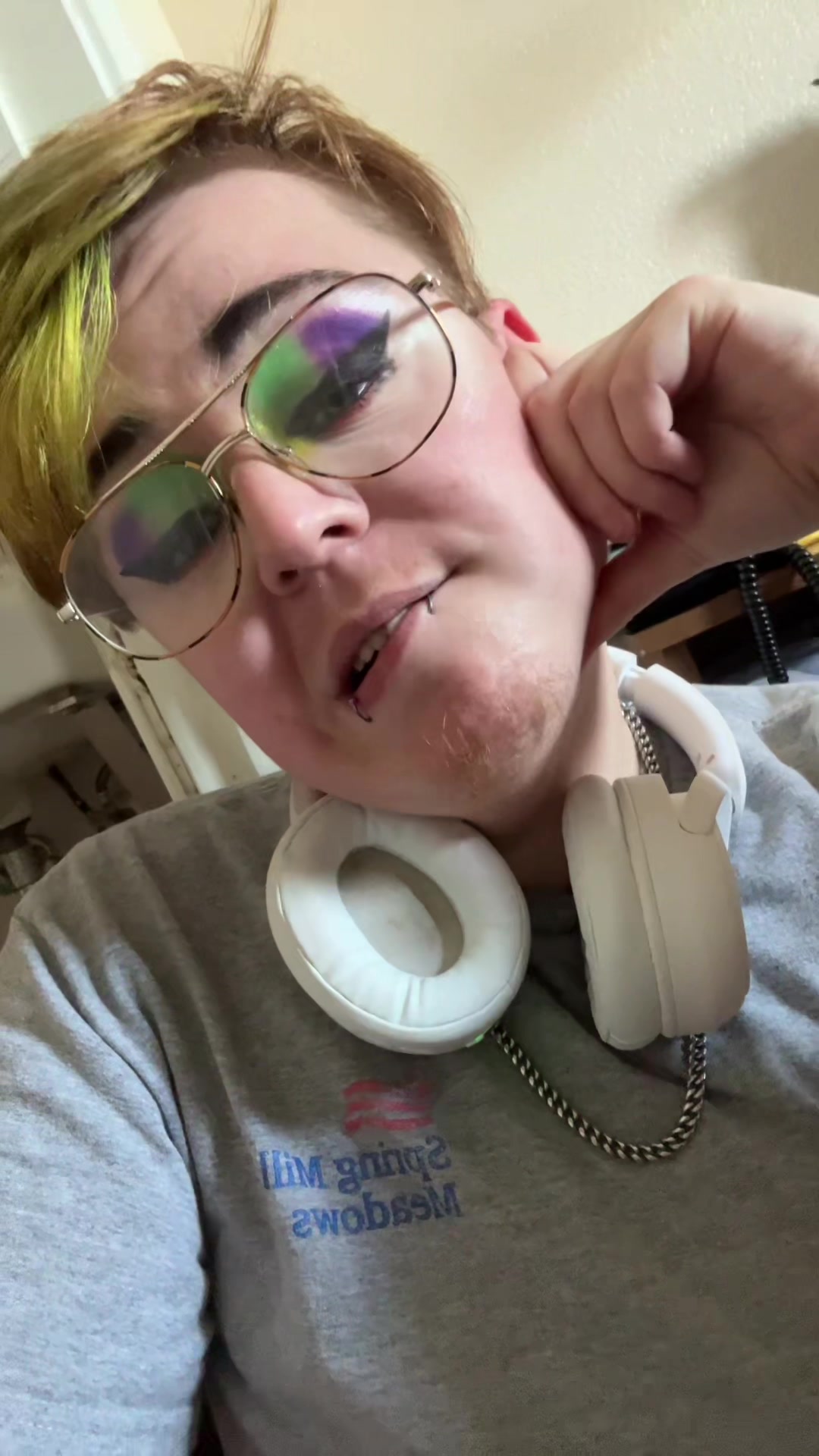 @moonboy🦇