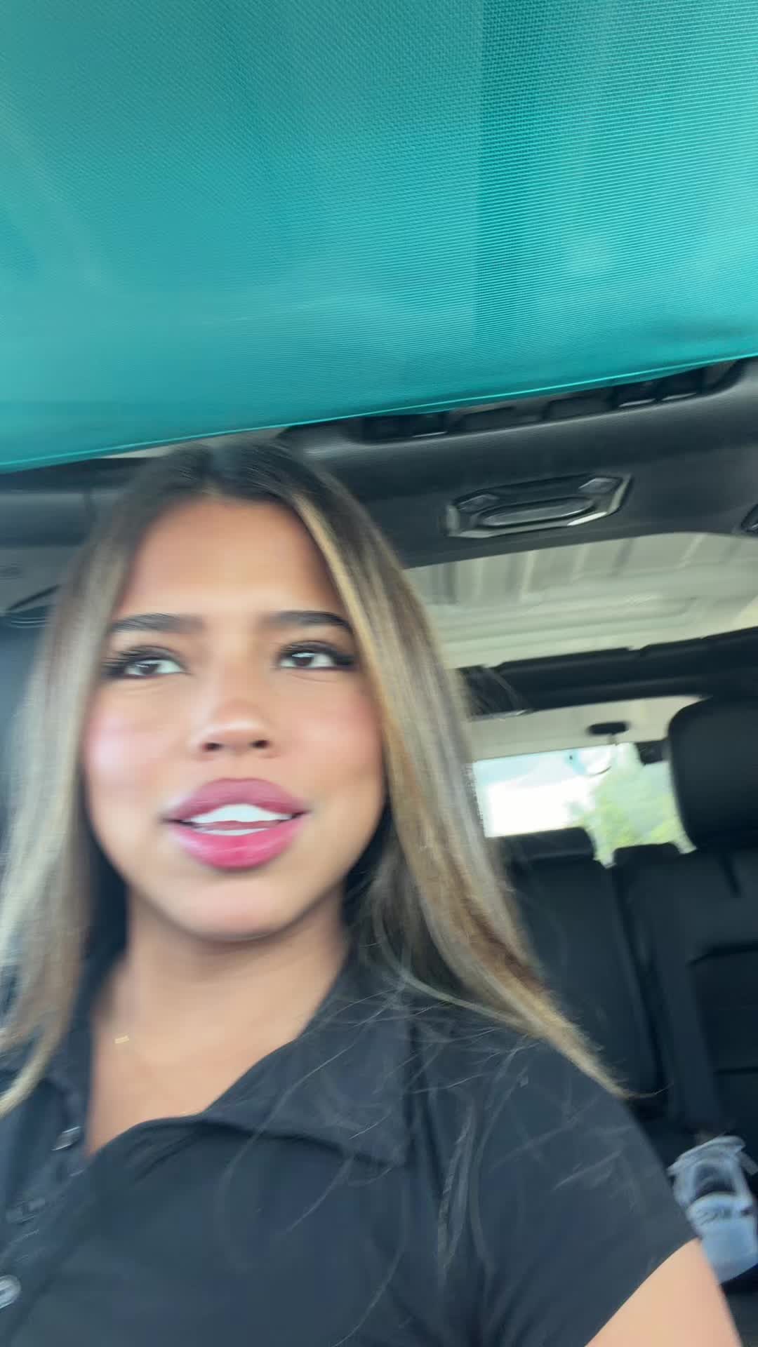 @daniela
