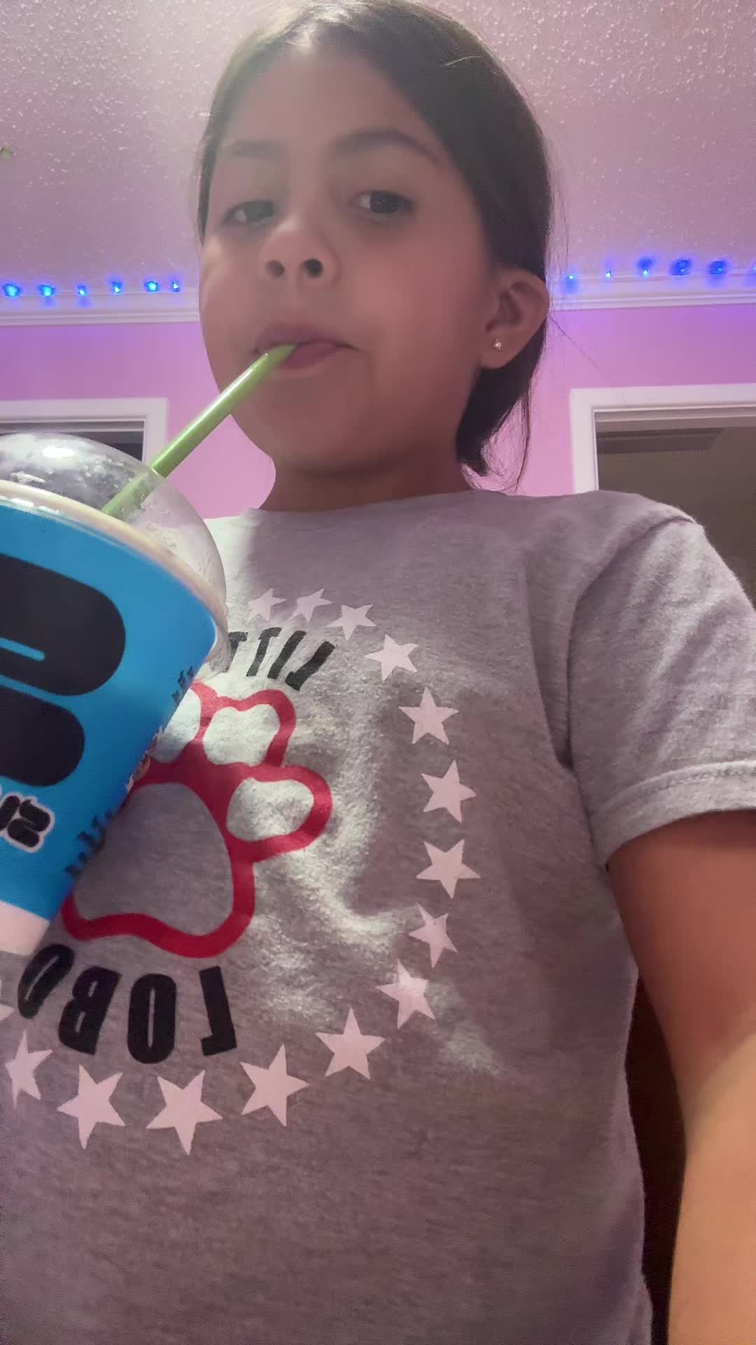 @Brooklyn 🌸🎀🏐🏀🥎🙊🍒