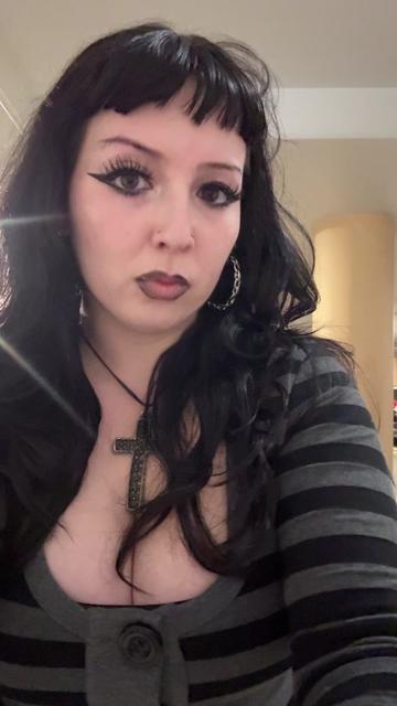 @yulissa𖤐☽