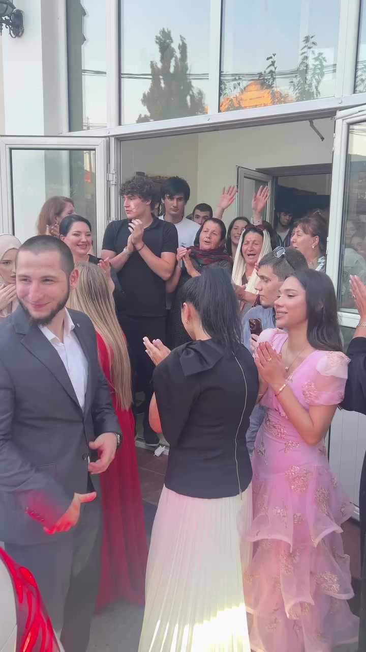 @the.dream.wedding
