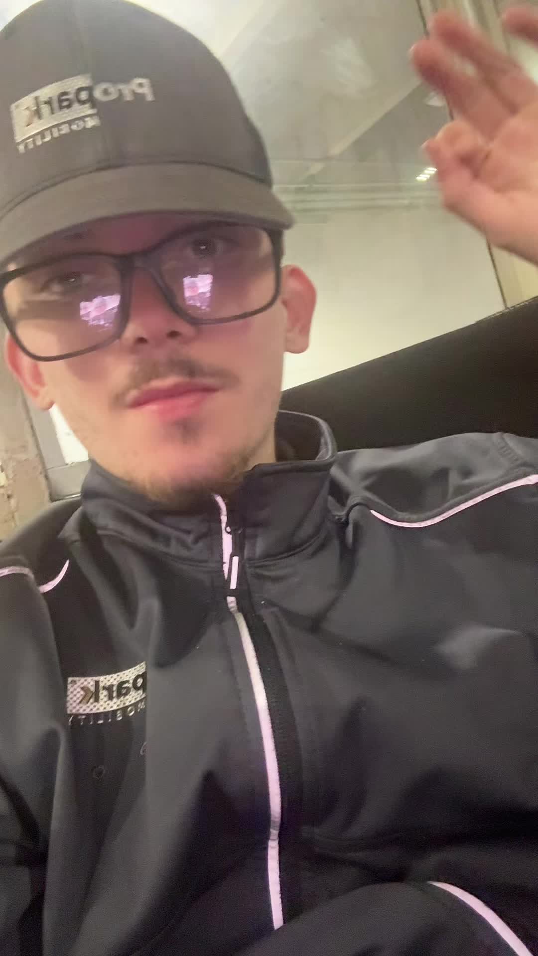 @_HuntWackEm_