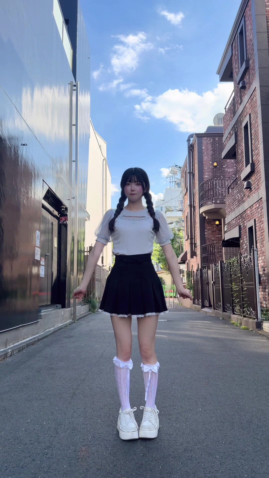 @小野寺梓(おのでら あずさ)