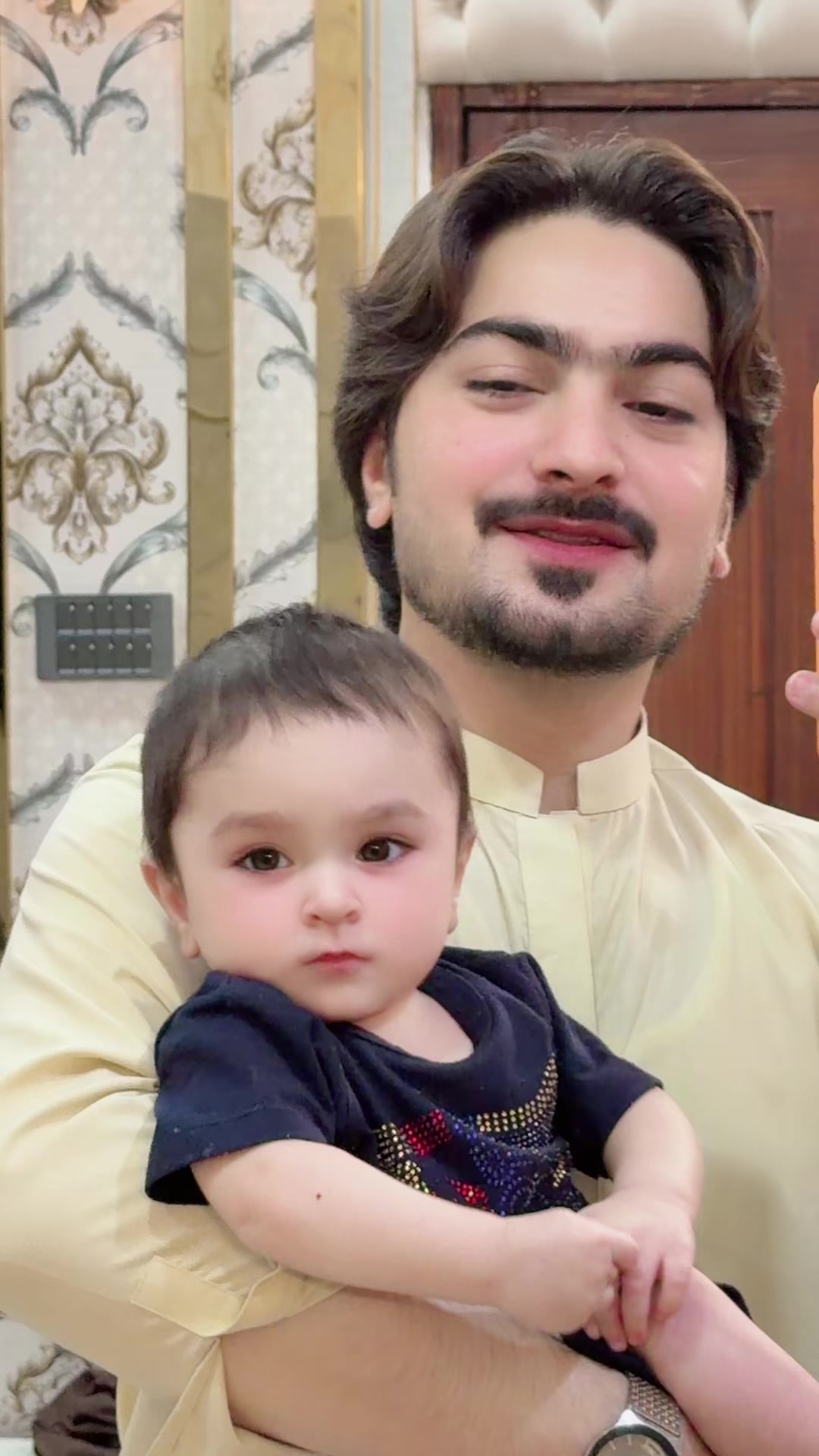 @Lala bhai 👑