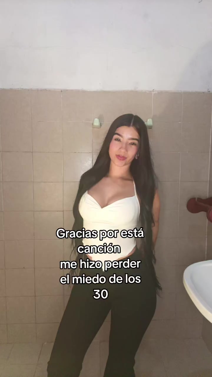 @Angie Tellez