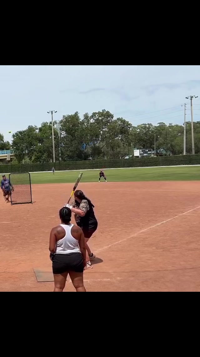 @that.slowpitch.lefty