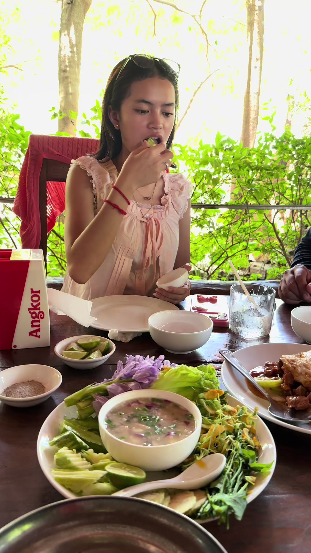 @ម៉ាក់ម៉េងឡុង ម៉េងលី