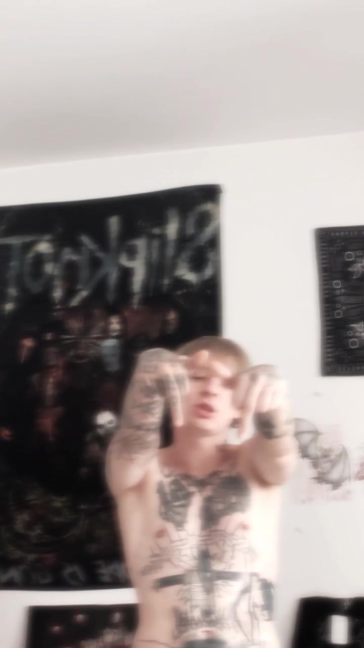 @_hellboy_hellboy_