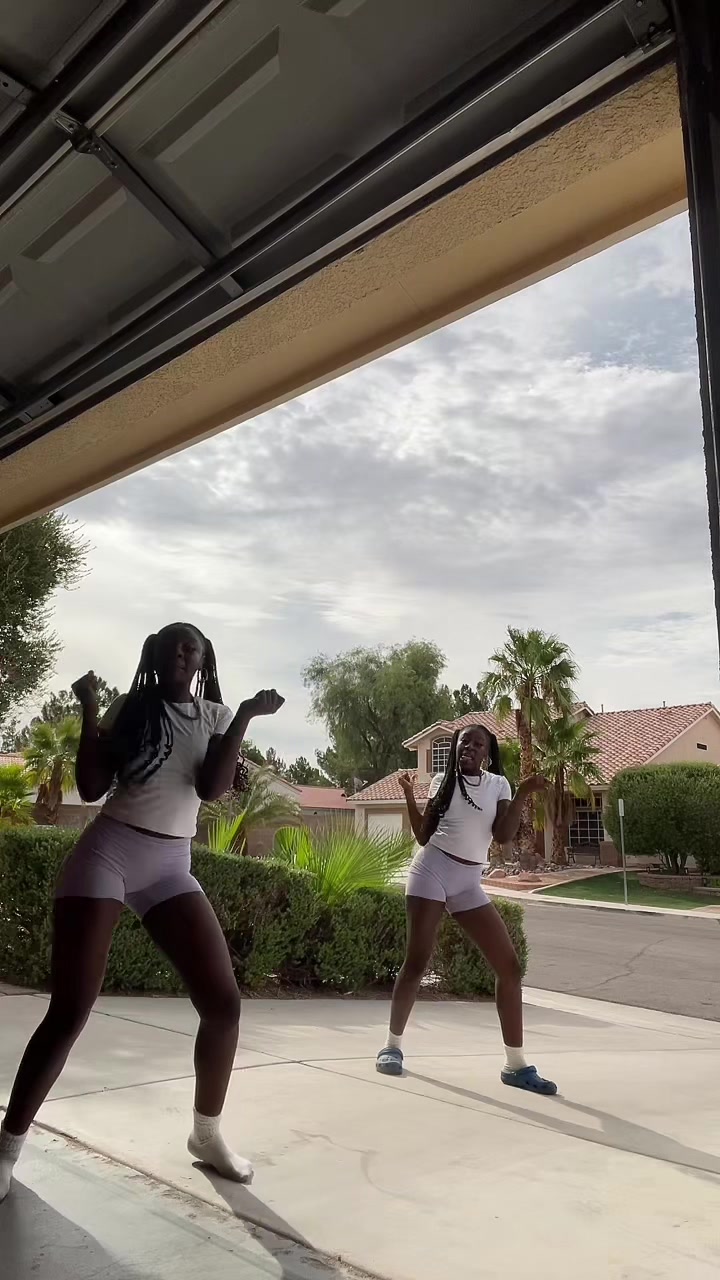 @_jsttaweirdoo_