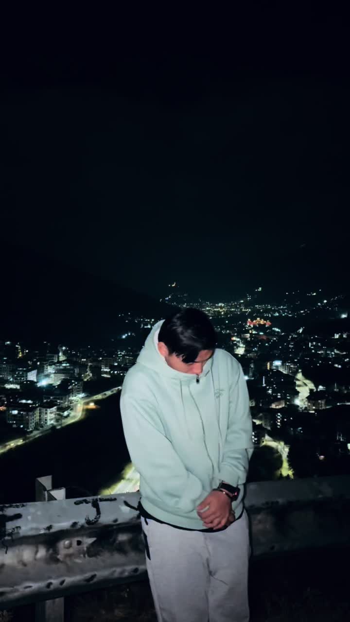 @Rooney 🇧🇹