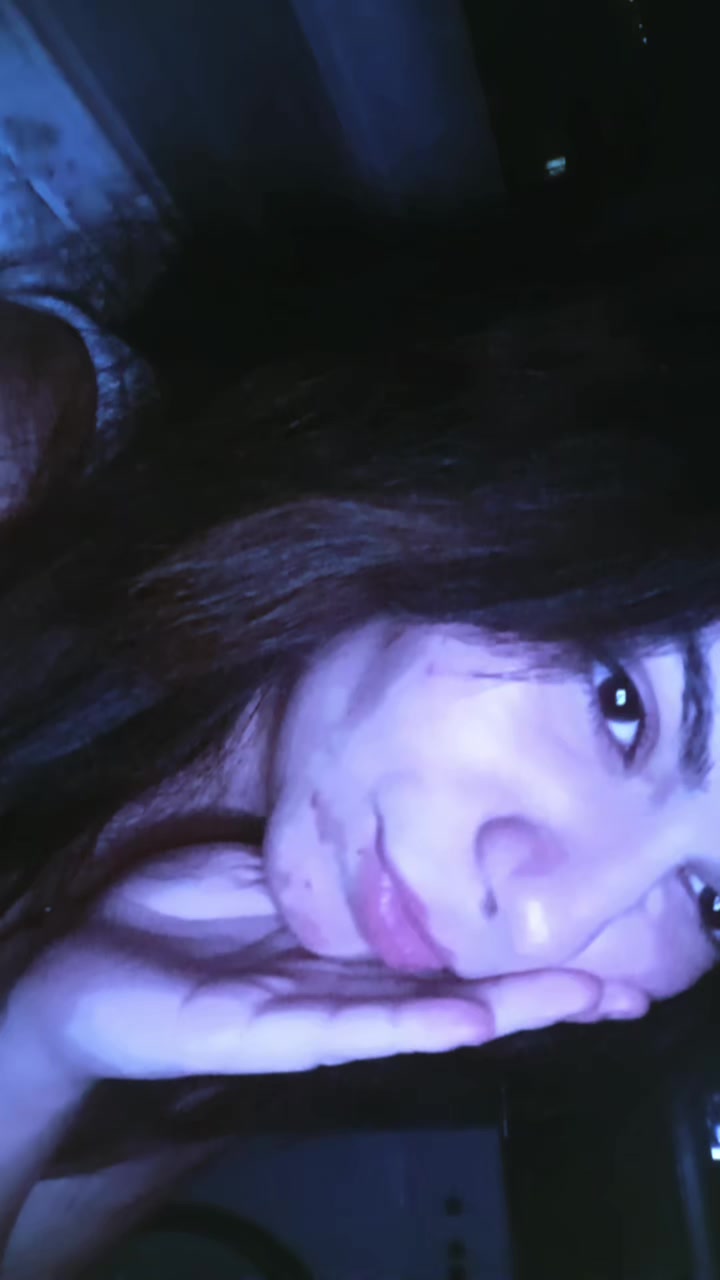 @Bella