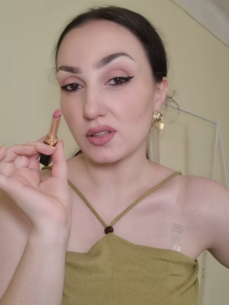 @Anna | Muradi